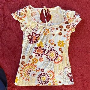 Floral Tie-Back Short Sleeve Top - White with Marigold & Burgundy Floral Print